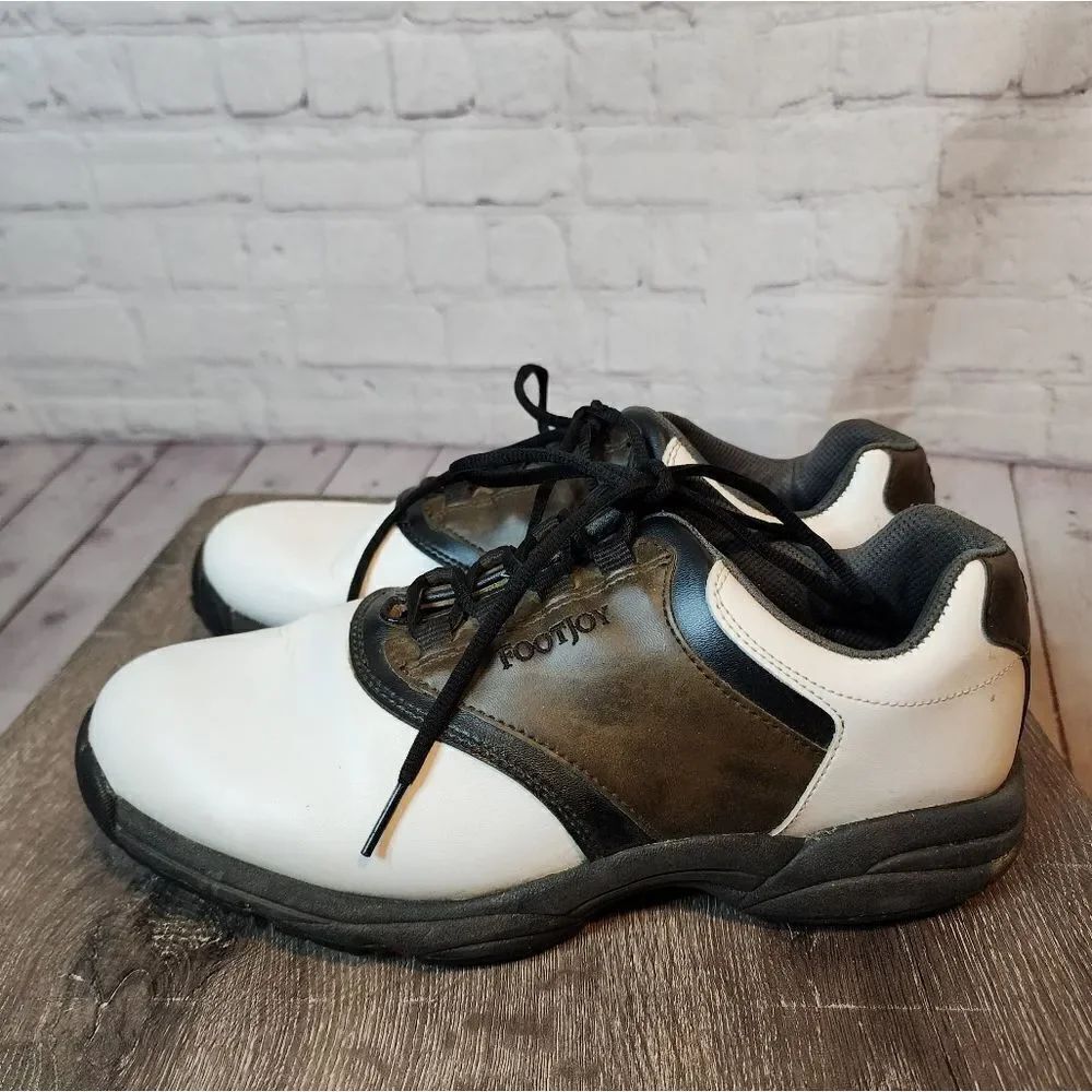 Men's FootJoy golf shoes, size 9.5